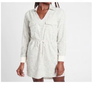 Athleta Zuma Shirt Dress Size M Gray Snakeskin Animal Print Drawstring Pockets